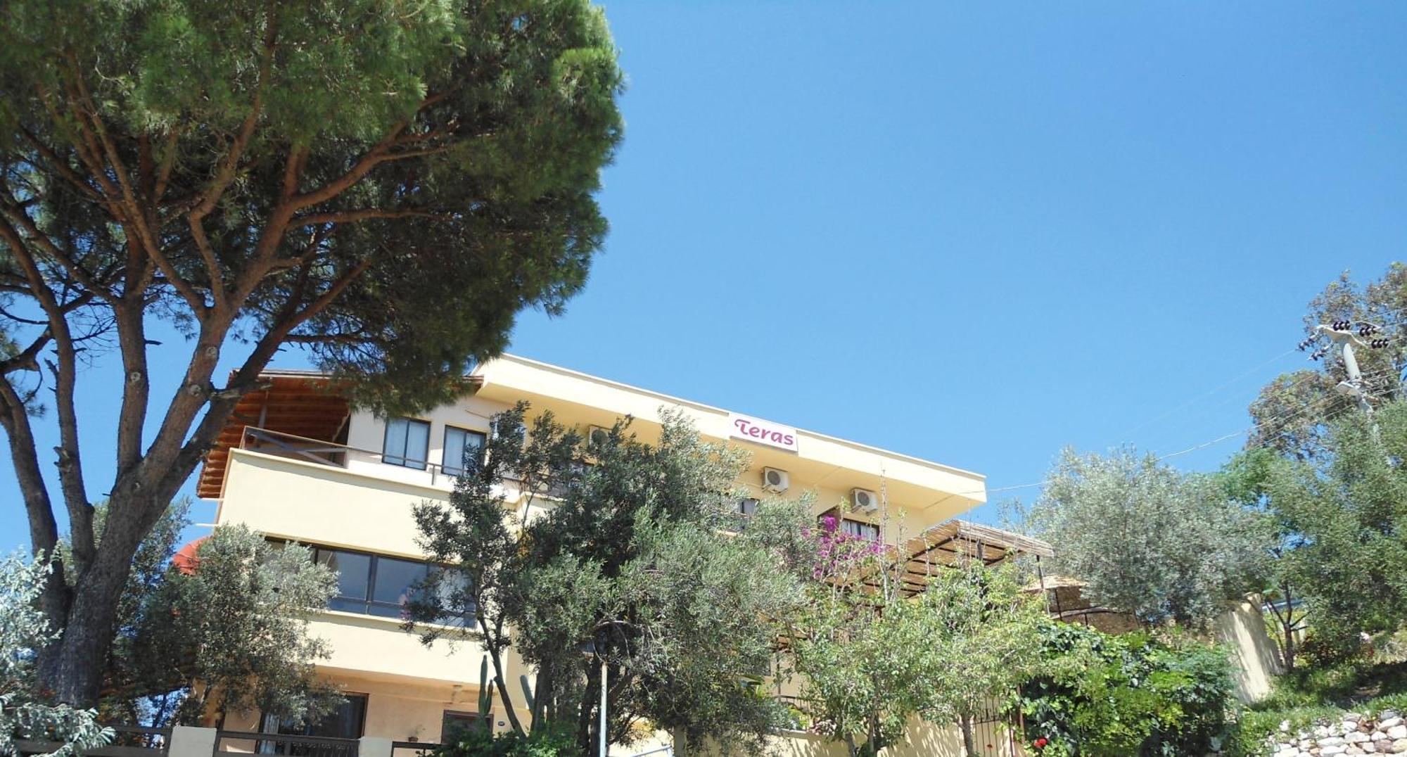 Teras Motel Foca Exterior photo